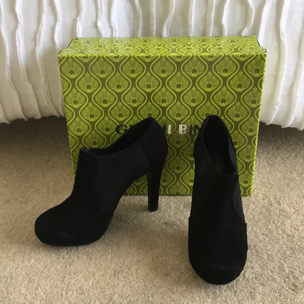 Gianni Bini Black Suede Bootie Heels
